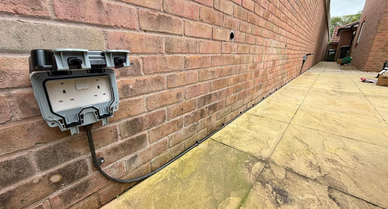 Outdoor Socket Installation - Newton Abbot