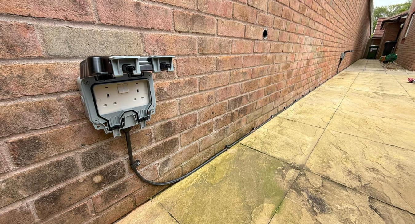 Outdoor Socket Installation - Newton Abbot