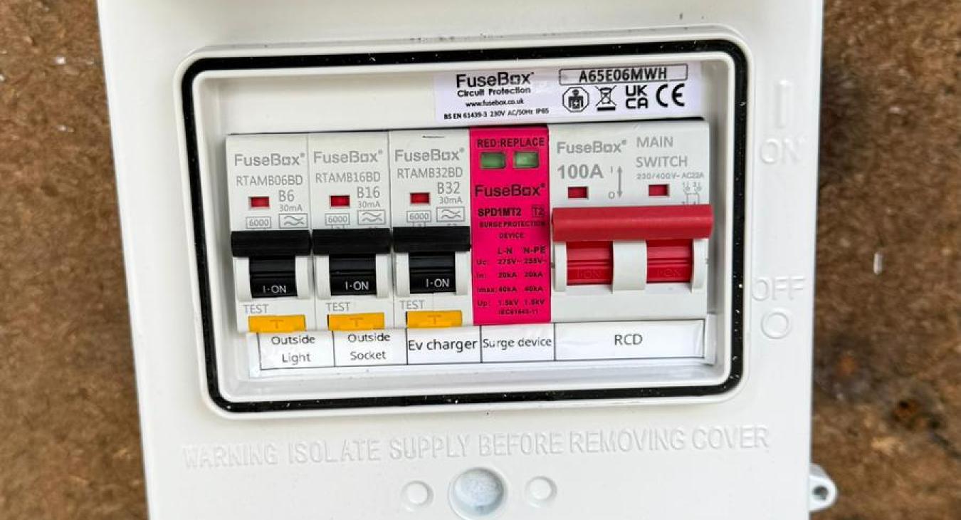 Outdoor Electrics Devon - AM Electrics Devon