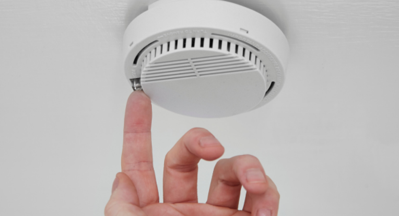 Smoke Alarm Replacement in Teignmouth, Bishopsteignton and Holcombe – Could Your Smoke Alarms Be Out of Date