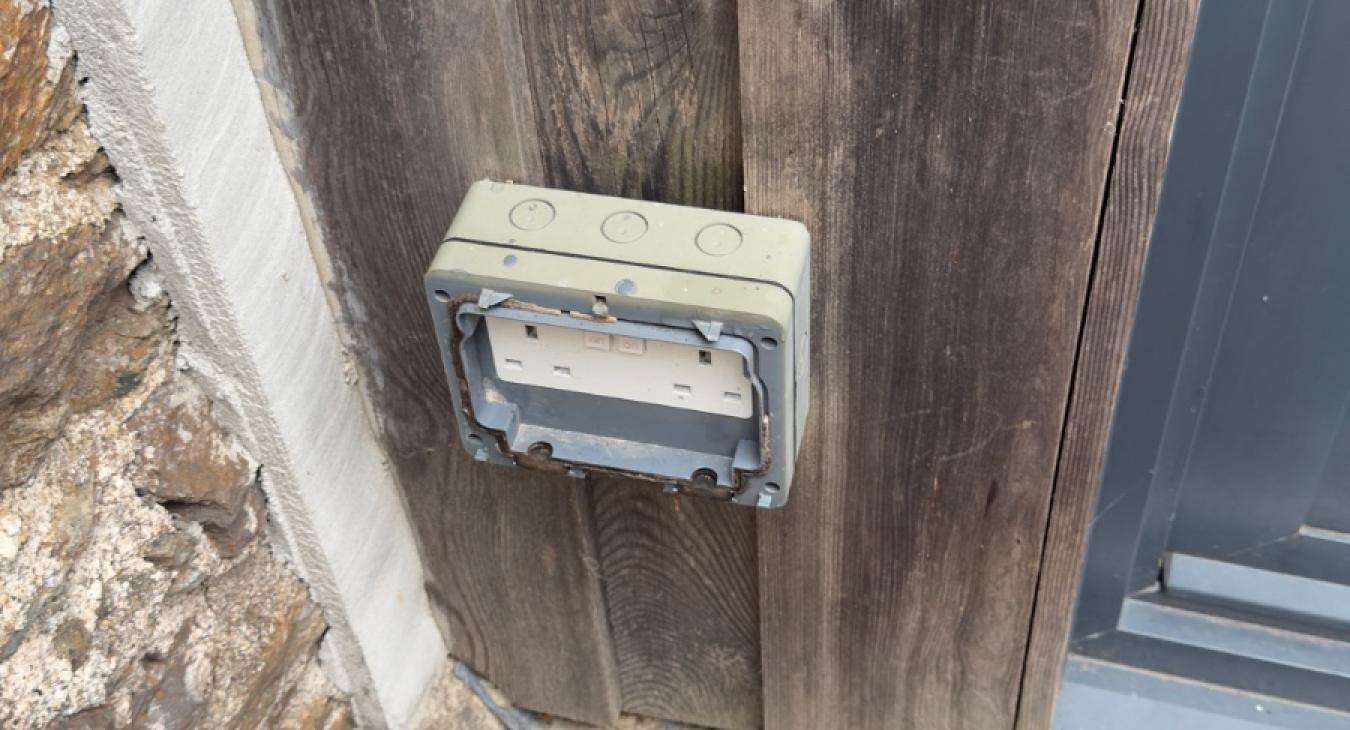 perty in Totnes – Why Electrical Safety Matters in a Holiday Let - A.M Electrics